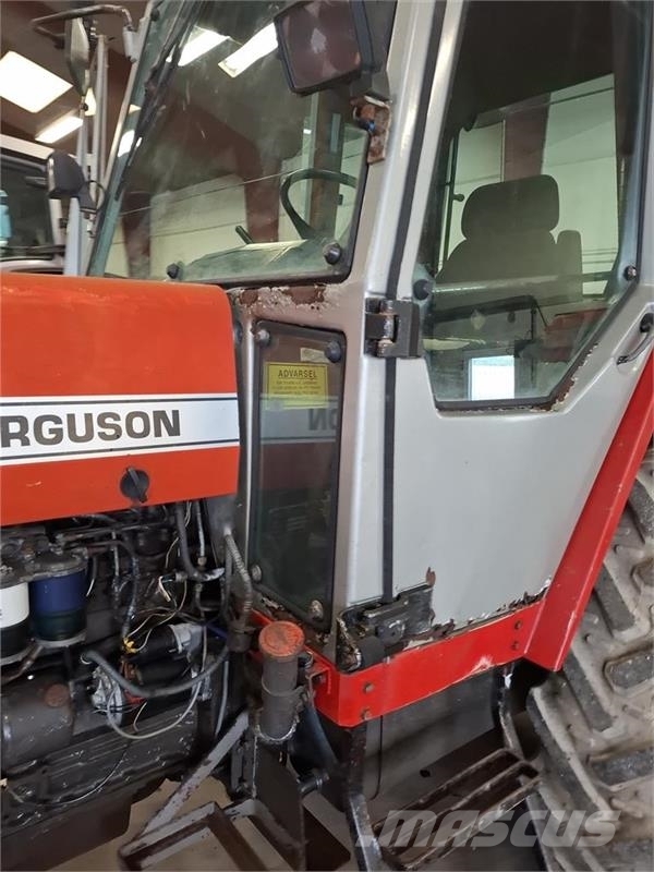 Massey Ferguson 699 Sped Shift Tractors