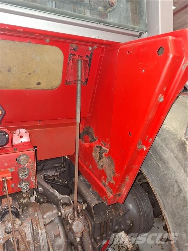 Massey Ferguson 699 Sped Shift Tractors