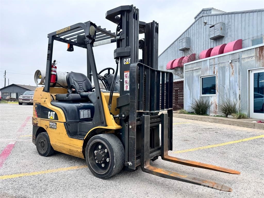 CAT Lift Trucks 2C6000 Вилични кари-повдигачи - други