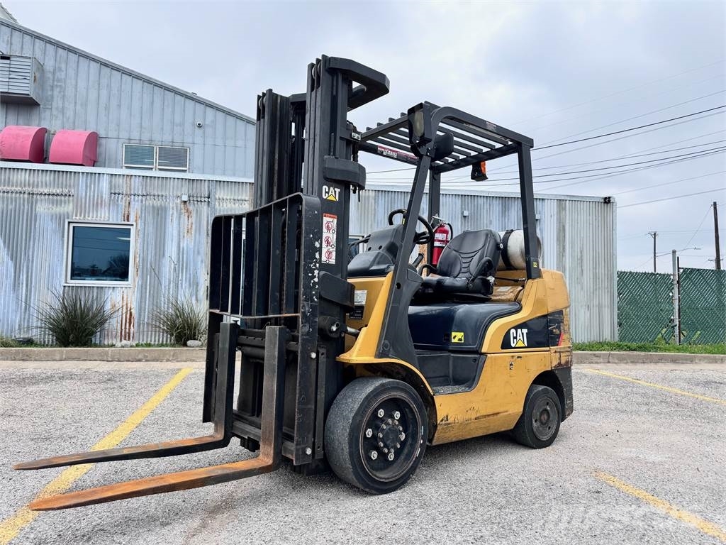 CAT Lift Trucks 2C6000 Вилични кари-повдигачи - други