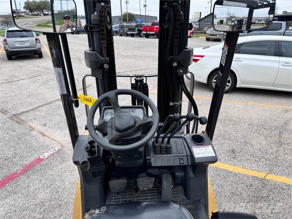 CAT Lift Trucks 2C6000 Вилични кари-повдигачи - други