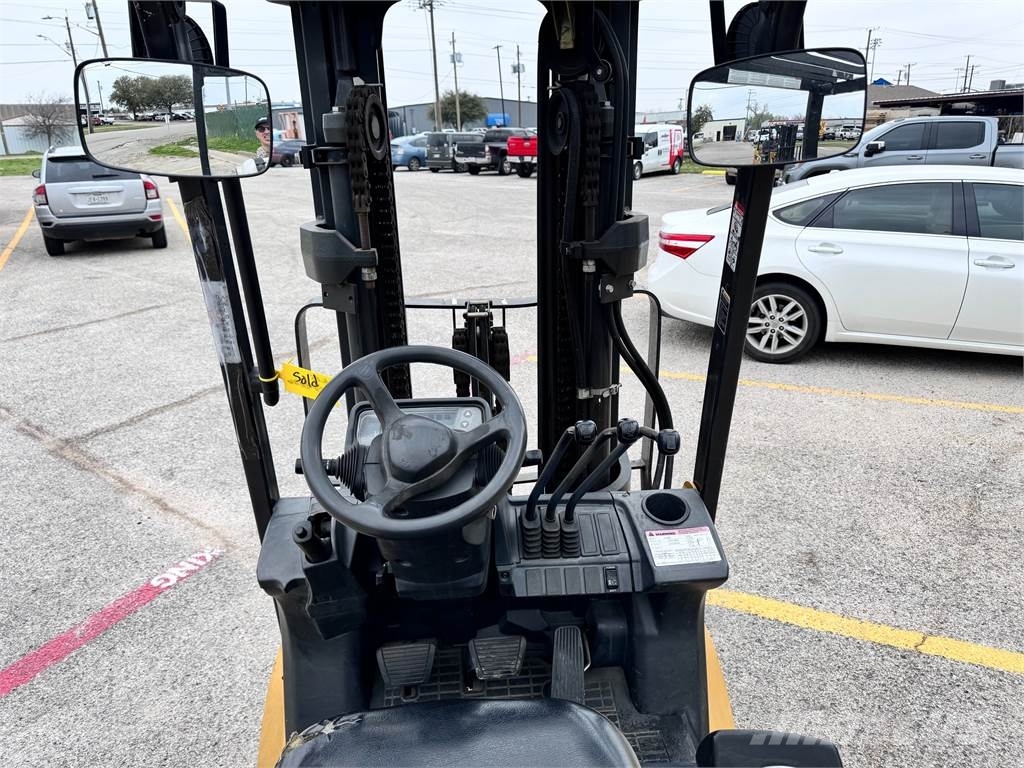 CAT Lift Trucks 2C6000 Вилични кари-повдигачи - други