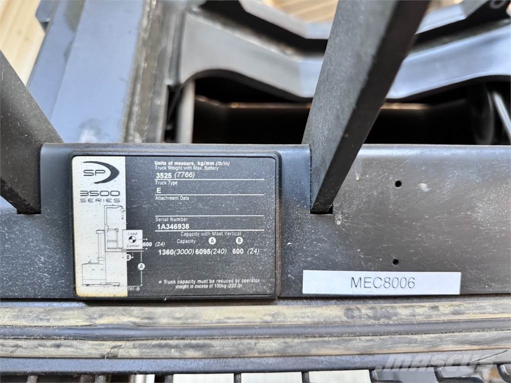 Crown SP 3510 Περονοφόρο ανυψωτικό συλλογής παραγγελιών μεσαίου ύψους