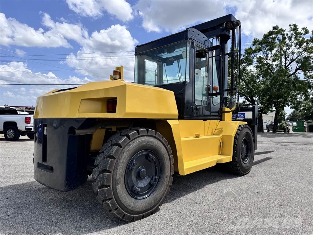 Komatsu FD135T-8 Další