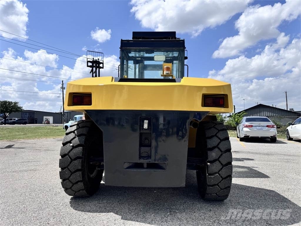 Komatsu FD135T-8 Další