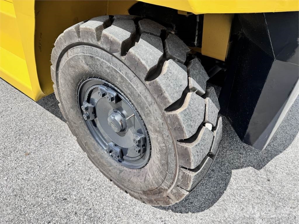 Komatsu FD135T-8 Další