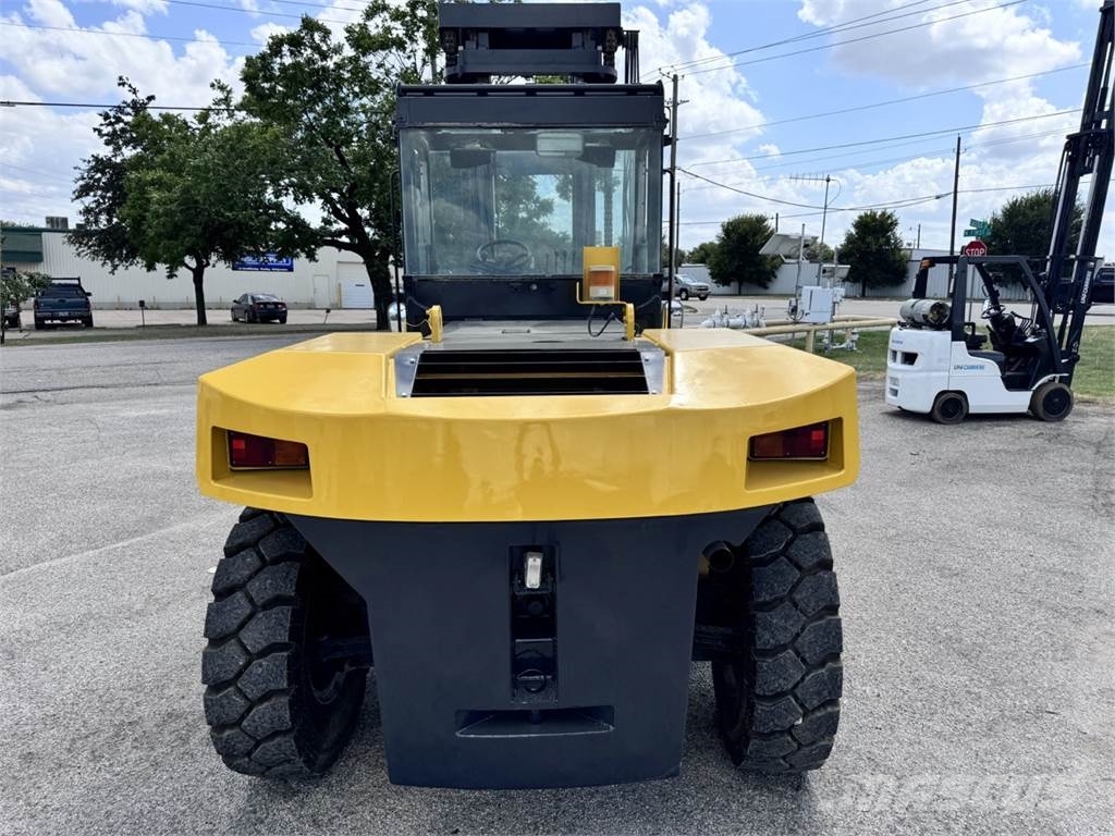 Komatsu FD135T-8 Další