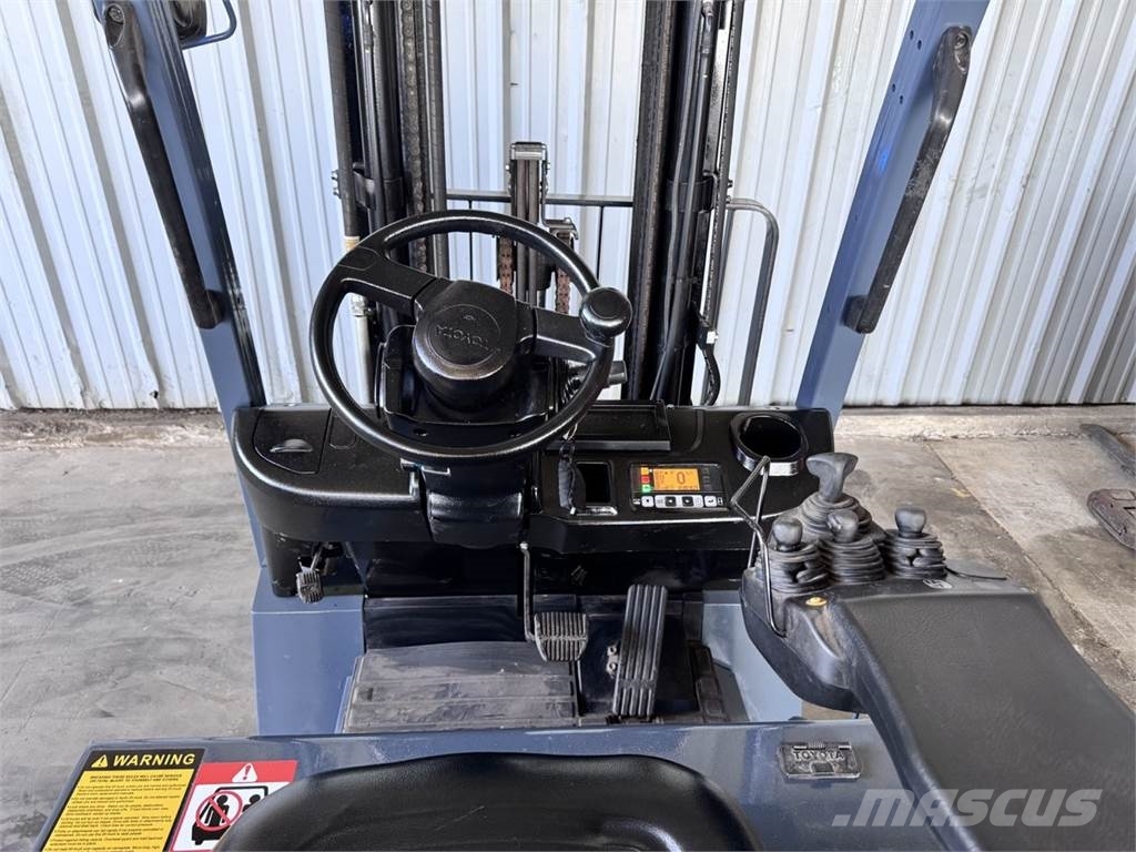 Toyota Material Handling 8FBCU25 其他叉车