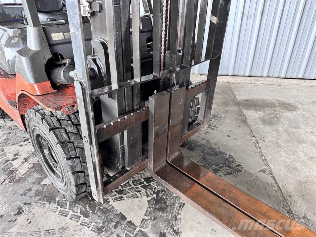 Toyota Material Handling 7FDU35 其他叉车