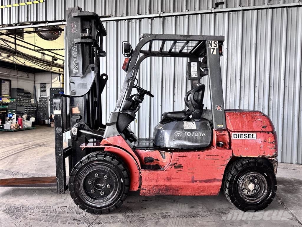 Toyota Material Handling 7FDU35 其他叉车