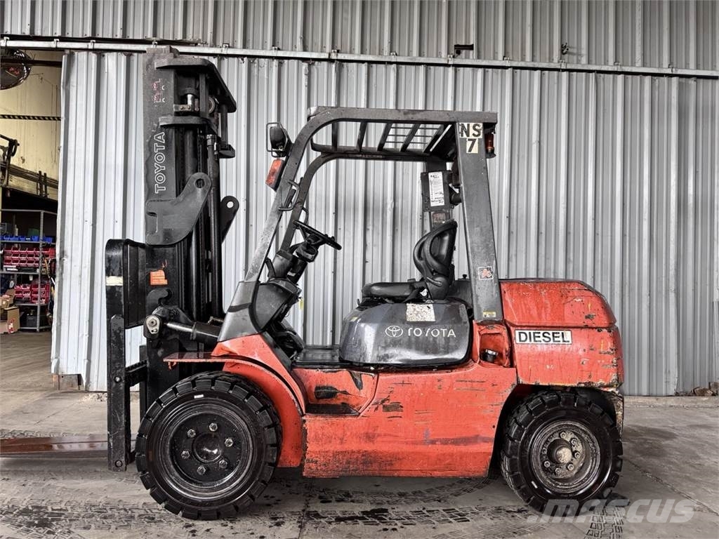 Toyota Material Handling 7FDU35 其他叉车