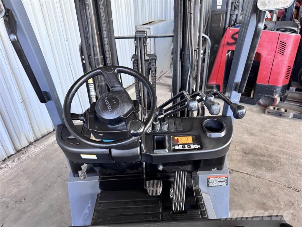 Toyota Material Handling 8FBCU25 其他叉车