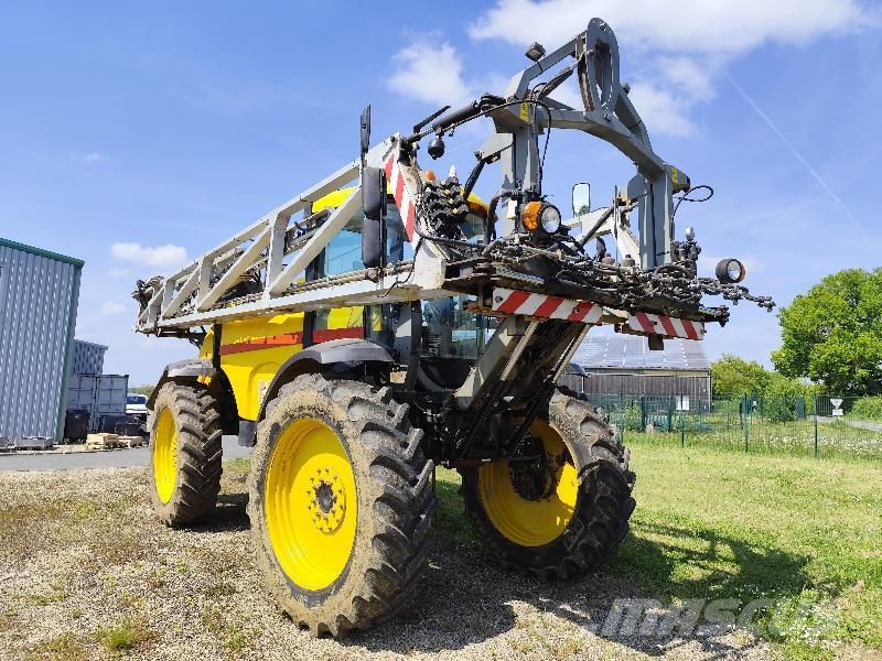 Artec F40 Самохідні обприскувачі