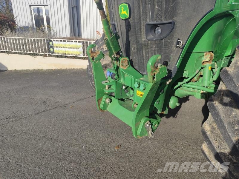 John Deere 7215R Traktoren