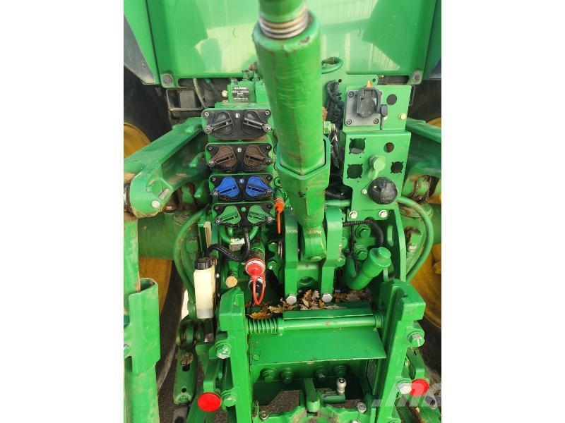 John Deere 7215R Traktoren