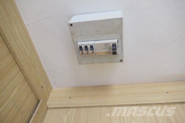  20 Fuß Wohncontainer, Heizung, Holzverkleidung Camiones elevadores de gancho