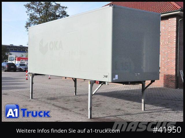  7,45, Möbelkoffer, Lichtband, Filzwände, verz Platformen