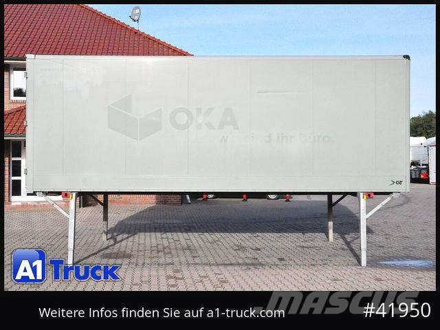  7,45, Möbelkoffer, Lichtband, Filzwände, verz Platformen