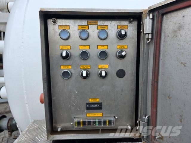 Aebi Schmidt MT 750 Reinex 3m³ AHK Vakuumski tovornjaki