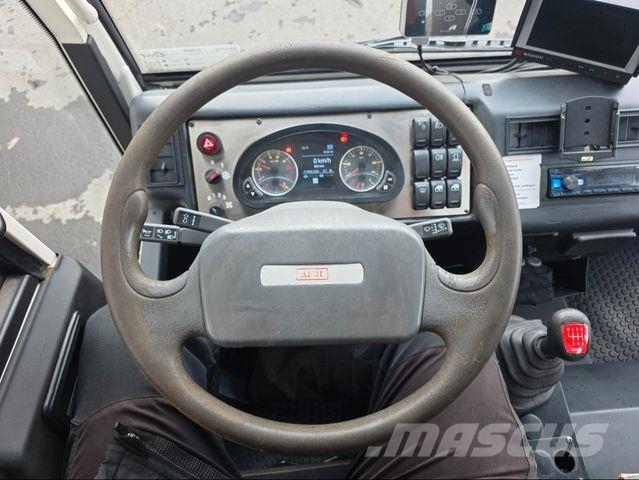 Aebi Schmidt MT 750 Reinex 3m³ AHK Vakuumski tovornjaki