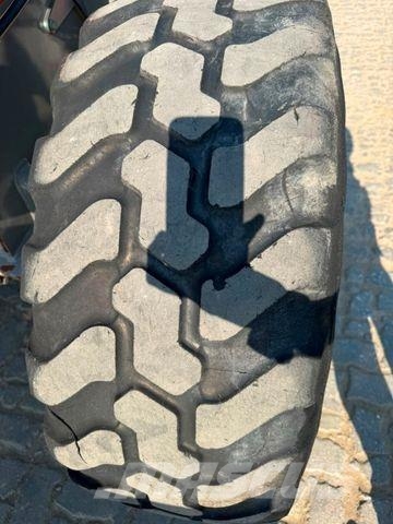 Atlas AR 60 لوادر بعجل