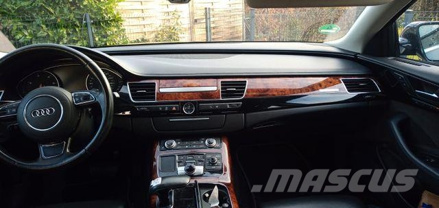 Audi A8 4.2 TDI tiptronic quattro 汽車