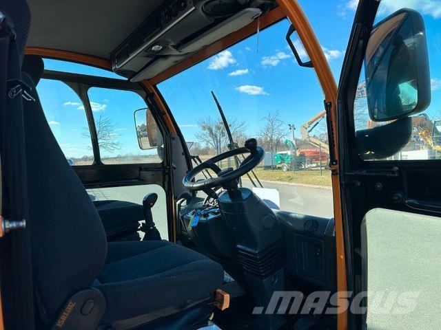 Ausa M350 H 4X4 Savivarčių priekabų vilkikai
