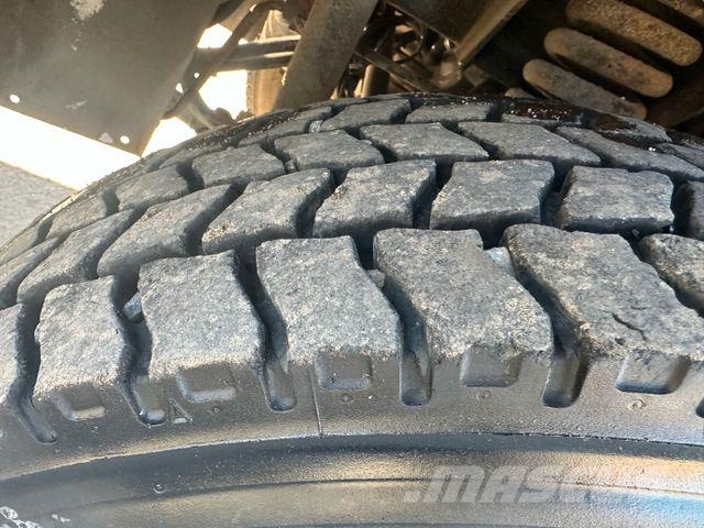 Ausa M350 H 4X4 Savivarčių priekabų vilkikai