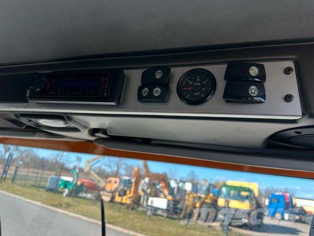 Ausa M350 H 4X4 Savivarčių priekabų vilkikai