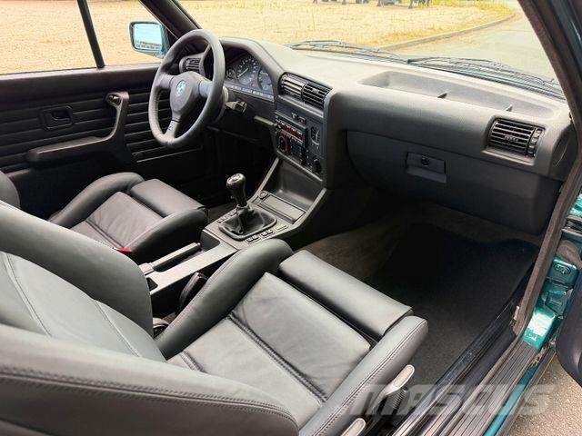 BMW 325i Cabrio E30 TÜV neu H-Kennz Classic Data 2+! Osobní vozy