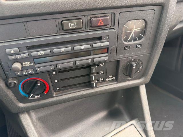 BMW 325i Cabrio E30 TÜV neu H-Kennz Classic Data 2+! Osobní vozy