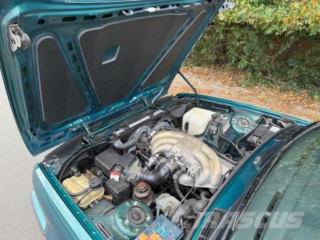 BMW 325i Cabrio E30 TÜV neu H-Kennz Classic Data 2+! Osobní vozy