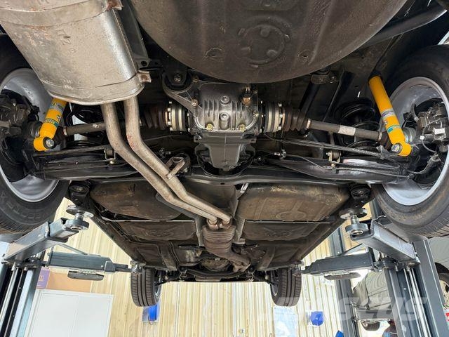 BMW 325i Cabrio E30 TÜV neu H-Kennz Classic Data 2+! Osobní vozy