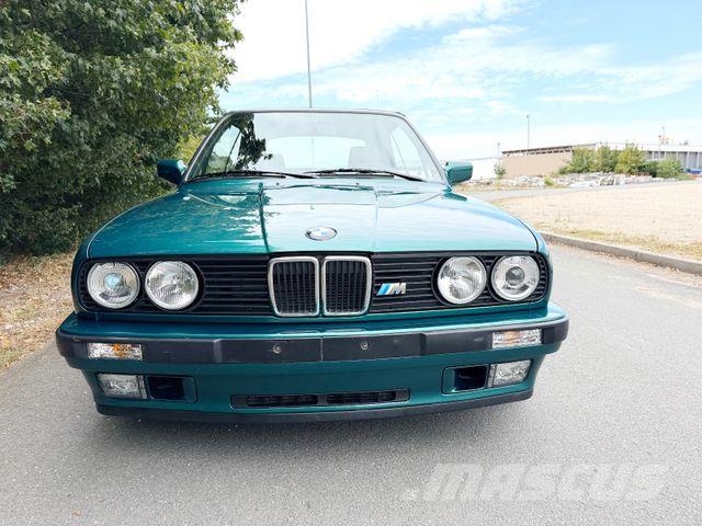 BMW 325i Cabrio E30 TÜV neu H-Kennz Classic Data 2+! Osobní vozy