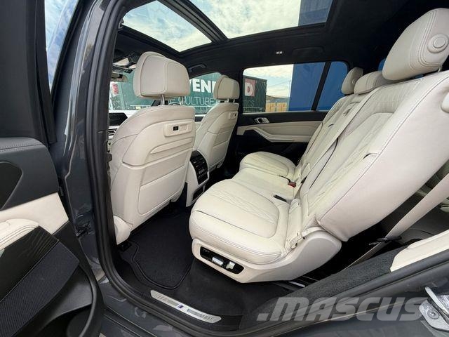 BMW X7*xDrive*40d*M-Sport*7 SITZER*PANO*FULL PPF Пікапи / Бічне розвантаження