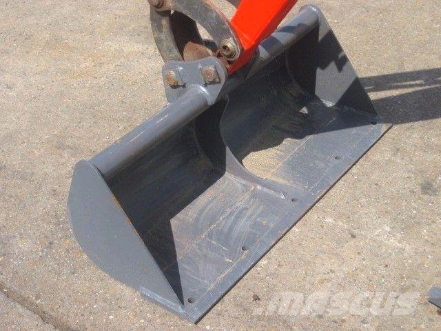 Bobcat E 10 * 2x Löffel * * Verstellfahrwerk * vgl 08 Minibagger < 7t