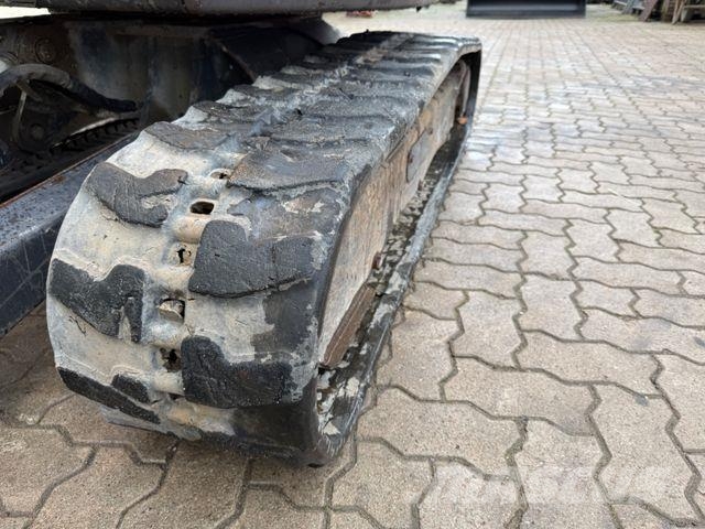 Bobcat E26 / 2017 BJ / 3 x Löffel حفارات صغيرة أقل من 7 طن (حفارات صغيرة)