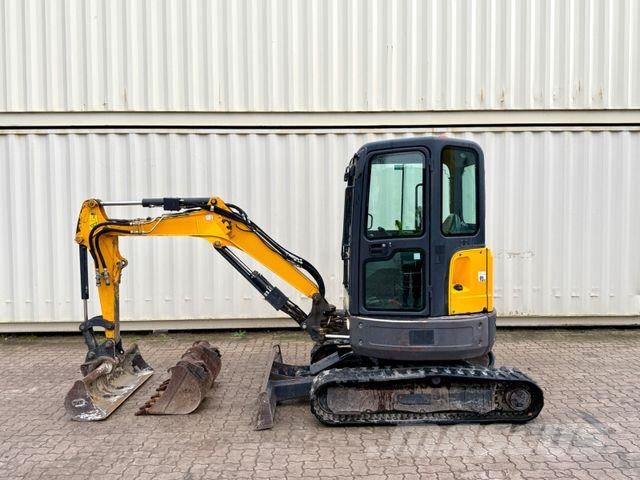 Bobcat E26 / 2017 BJ / 3 x Löffel حفارات صغيرة أقل من 7 طن (حفارات صغيرة)
