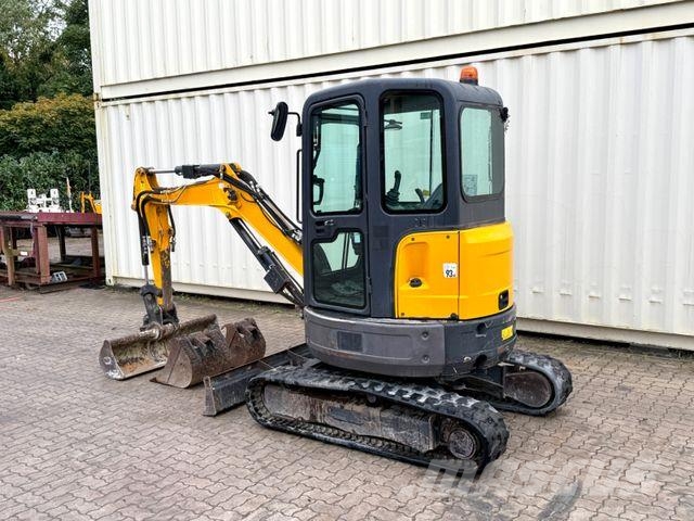Bobcat E26 / 2017 BJ / 3 x Löffel حفارات صغيرة أقل من 7 طن (حفارات صغيرة)