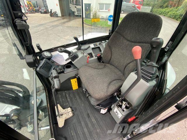 Bobcat E55 Z R2 Schnellwechsler Hydr. Schwenklöffel حفارات صغيرة أقل من 7 طن (حفارات صغيرة)