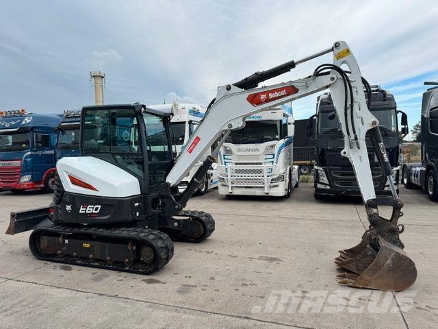 Bobcat E60 * KLIMA * 1.700 H * 2 X LÖFFEL * 1. HAND * Minibagger < 7t