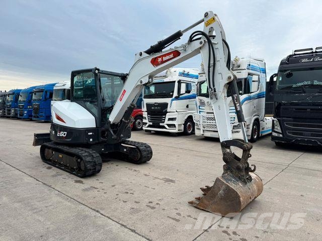 Bobcat E60 * KLIMA * 1.700 H * 2 X LÖFFEL * 1. HAND * Minibagger < 7t