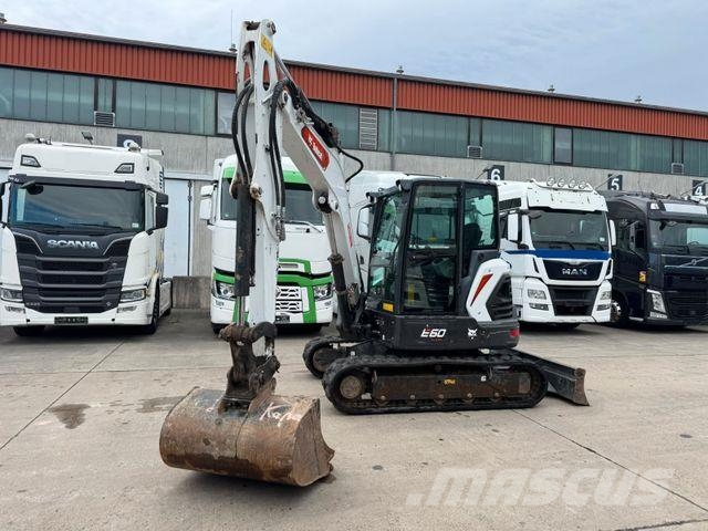 Bobcat E60 * KLIMA * 1.700 H * 2 X LÖFFEL * 1. HAND * Minibagger < 7t
