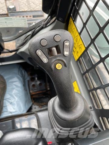 Bobcat S530 / nur 131h !! / Gabel / Schaufel حفارات صغيرة أقل من 7 طن (حفارات صغيرة)