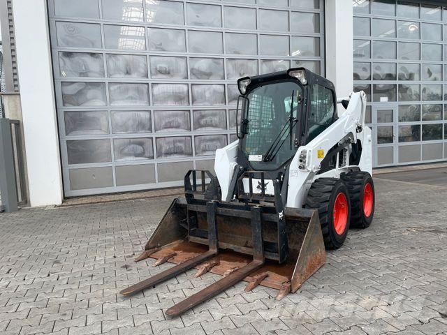 Bobcat S530 / nur 131h !! / Gabel / Schaufel حفارات صغيرة أقل من 7 طن (حفارات صغيرة)