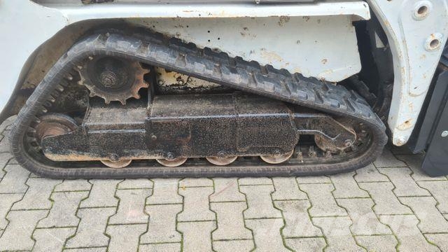 Bobcat T110 - Ketten 70 % - Zange - Joystick Crawler dozers