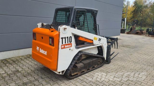 Bobcat T110 - Ketten 70 % - Zange - Joystick Crawler dozers