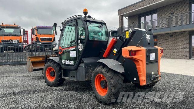 Bobcat T35.105LB Teleskoplader 7600 Kg Gabel Schaufel Radlader