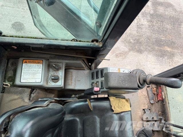 Bobcat X 325 Gummikette/Tiefenlöffel/Grabenlöffel 1999 Mini kotrók < 7t