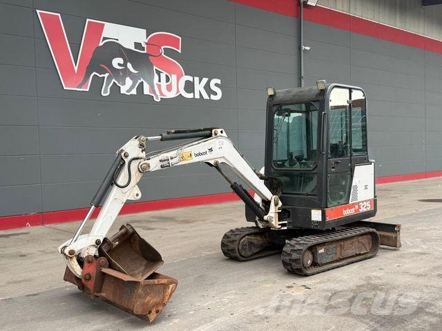 Bobcat X 325 Gummikette/Tiefenlöffel/Grabenlöffel 1999 Mini kotrók < 7t